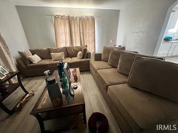 2nd image of 1001 Wilber St