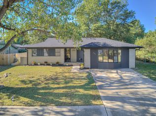 609 E Main St, Collinsville, OK 74021
