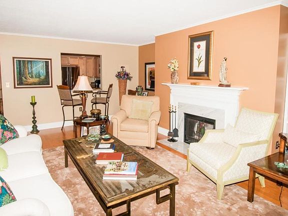 4th image of 1101 Sibley Memorial Hwy APT 500
