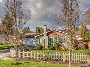 801 Pinehurst Dr, Newberg, OR 97132