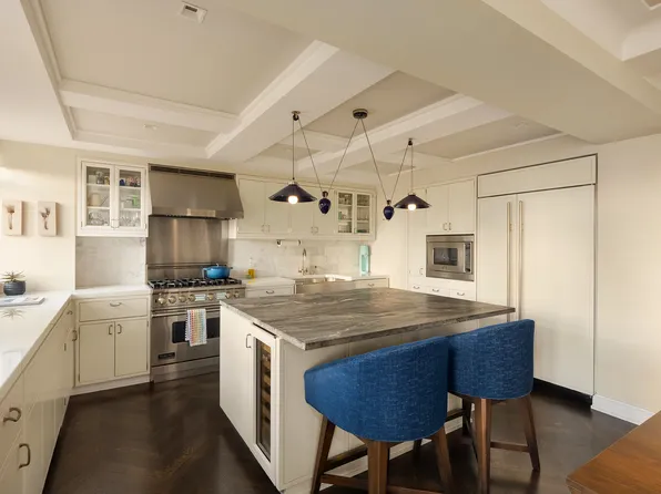 130 West 12th Street image 9 of 29