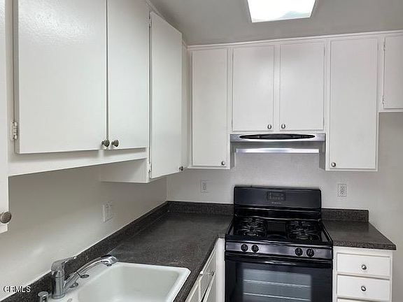 4th image of 1277 Seacliff Ct Unit 4