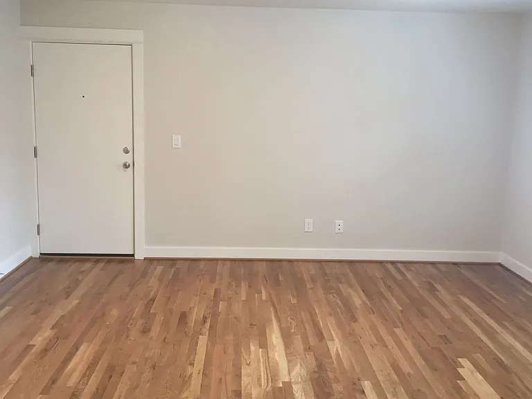 Berkeley Apartments — Photo 7