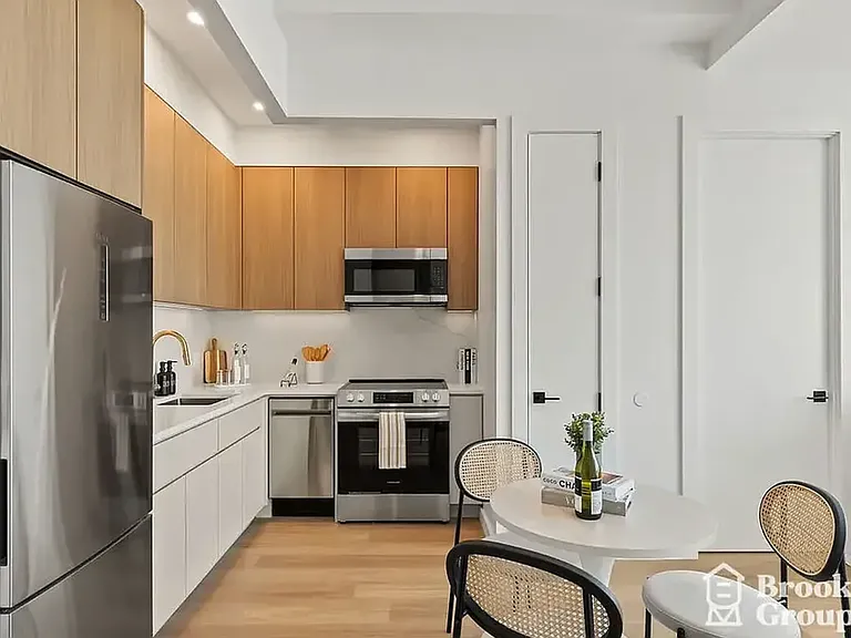556 Baltic St #809 — Photo 14