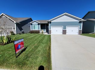 1926 NW 31st St, Ankeny, IA 50023