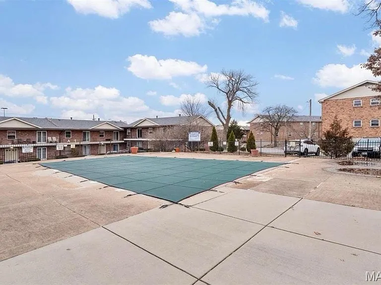 6905 Colonial Woods Dr #2 — Photo 5