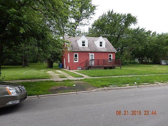 2nd image of 257 N Illinois Ave