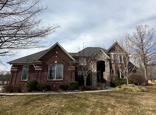 61355 Stonegate Dr, Washington, MI 48094