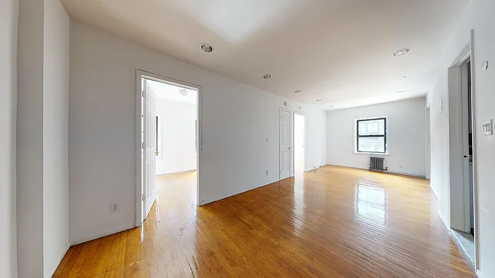 Rented by Bond New York | media 15