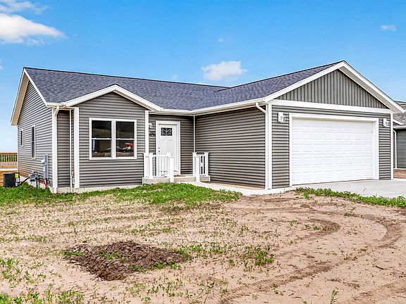 3rd image of 297 Aspen Hill Dr