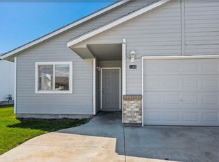 1269 NE Rockridge St, Mountain Home, ID 83647