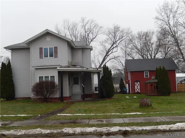 10554 Elm St, North Collins, NY 14111