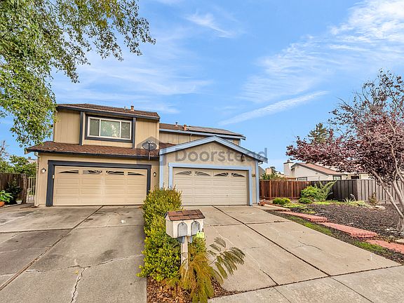 2nd image of 5450 Moonflower Way