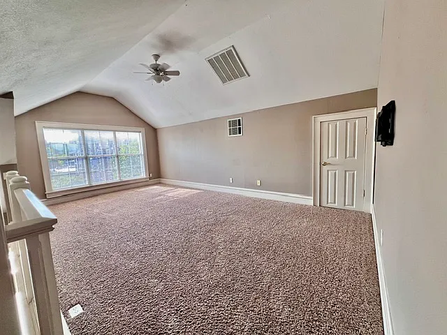 340 Campbell Ave #1 — Photo 10