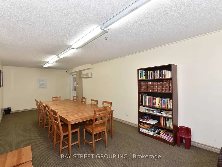 684 Warden Ave #429 — Photo 18