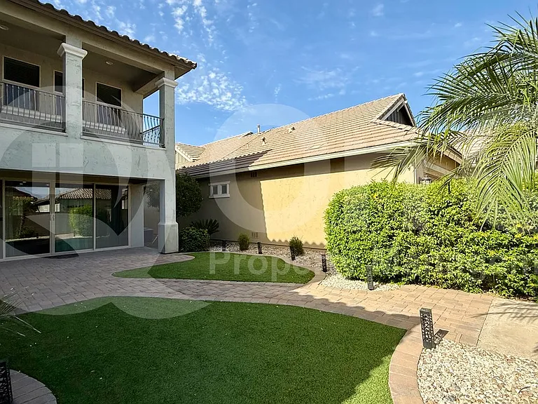 4527 E Skousen St — Photo 23