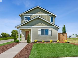708 Pickering Ln, Woodburn, OR