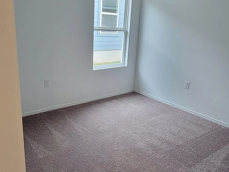 10010 Ana Hts — Photo 16