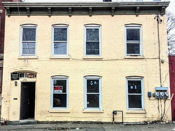 2nd image of 175 S William St