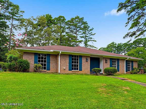 2nd image of 41 Sagewood Dr
