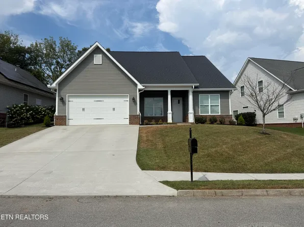 2555 Kings Mountain Ln, Knoxville, TN 37920