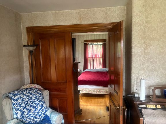 3rd image of 51 Parmenter Road