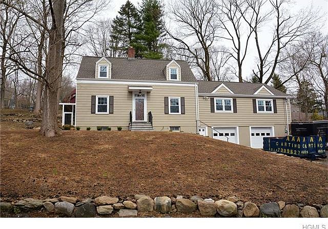 1st image of 15 Grayrock Ave