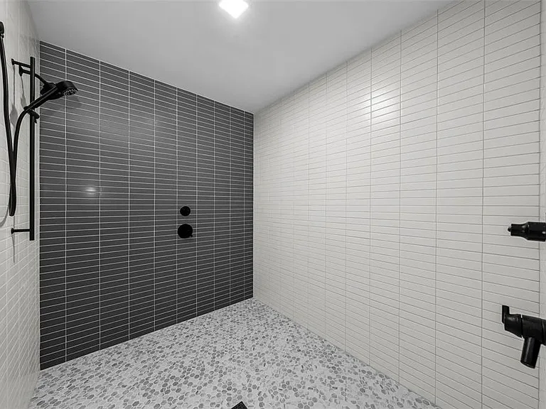 777 3rd Ave N #1502 — Photo 24