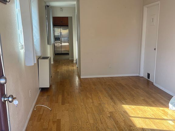 2nd image of 1622 Edgemont St