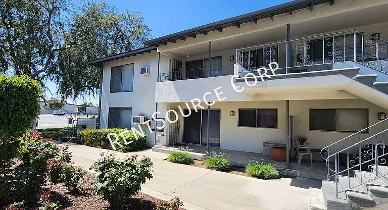 850 N Redding Way #C — Photo 2