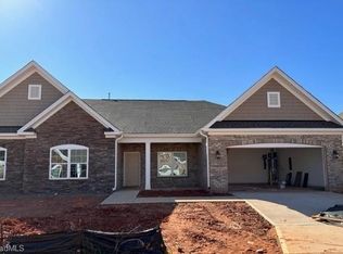 3734 Echo Forest Trl #28, High Point, NC 27265