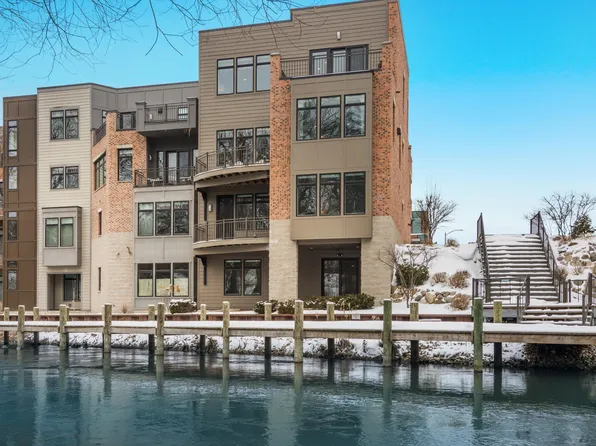 157 Uptown Ct #5, Traverse City, MI 49684