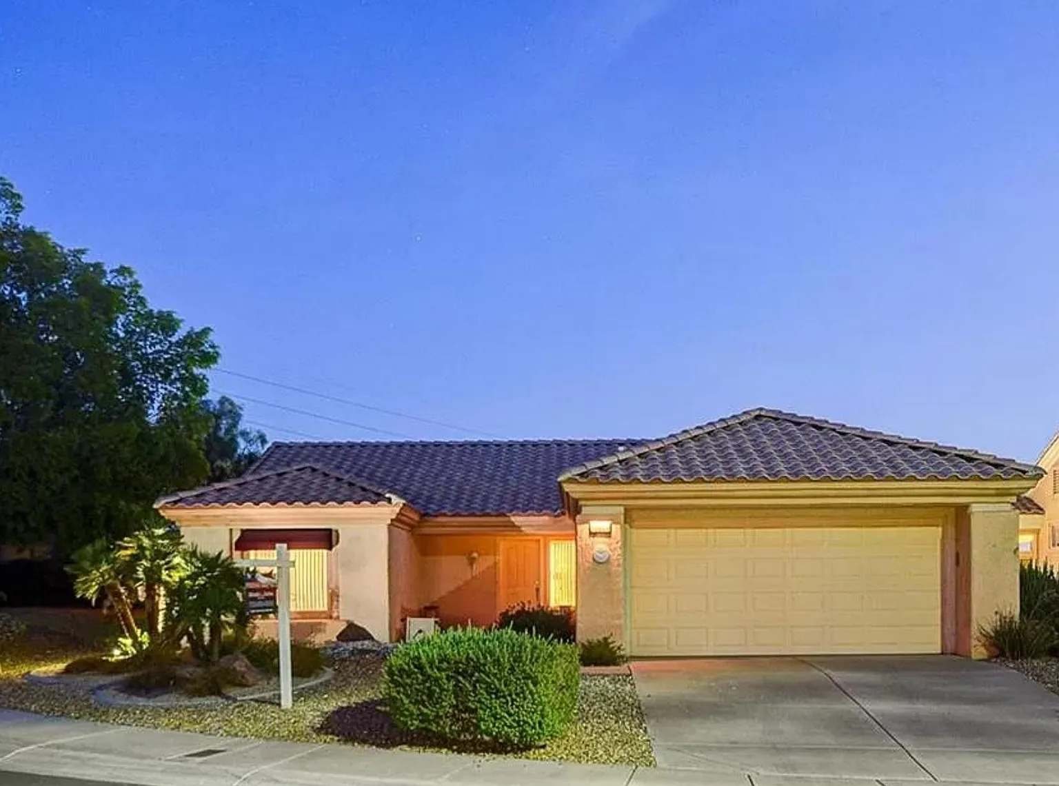 10504 Linden Wood Ct — Photo 3