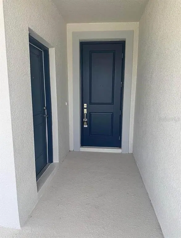 4 bed, 3.0 bath, 2109 sqft, $3,900 — Photo 2