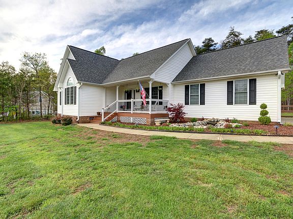 2nd image of 1115 Foxhaven Dr