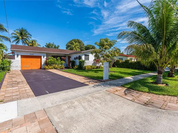 7121 Buchanan St, Hollywood, FL 33024