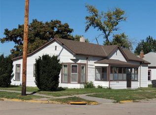 616 1st St, Gibbon, NE 68840