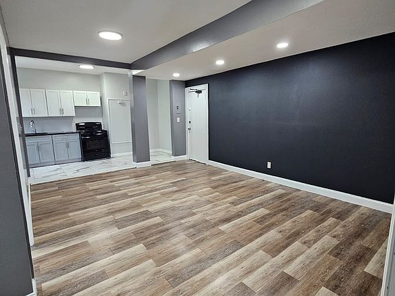 2nd image of 83 2nd Ave APT 101