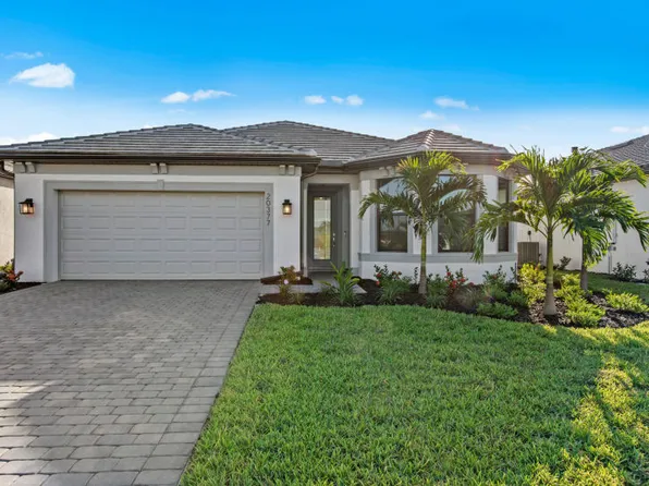 20377 Kingmont Dr, Estero, FL 33928