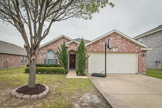 1st image of 3255 Guadaloupe