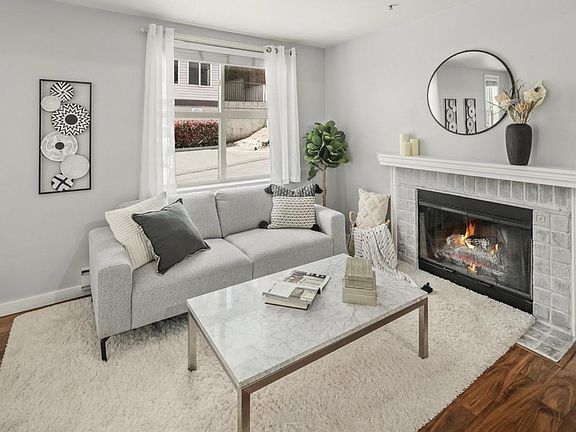 4th image of 769 Hayes St APT 205