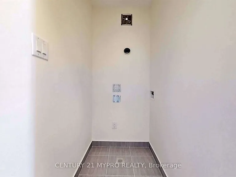 9374 Kennedy Rd — Photo 26