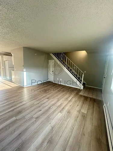 3435 Redwood Ave #5 Photo 1