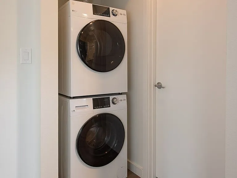 804 NW Market Street — Photo 14