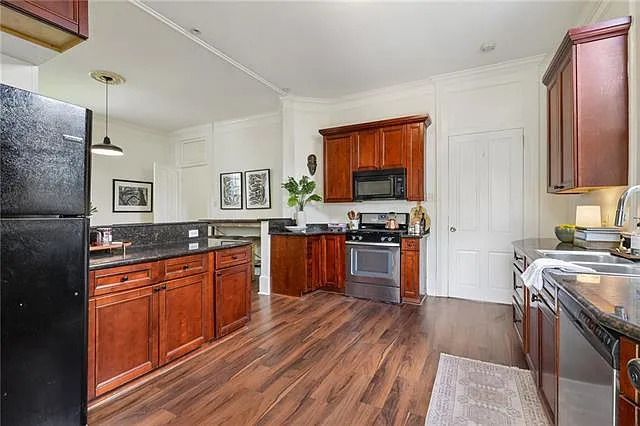 2515 Laurel St — Photo 12