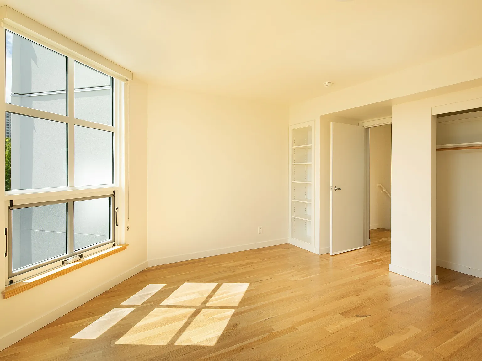 The George Apartments — Photo 4