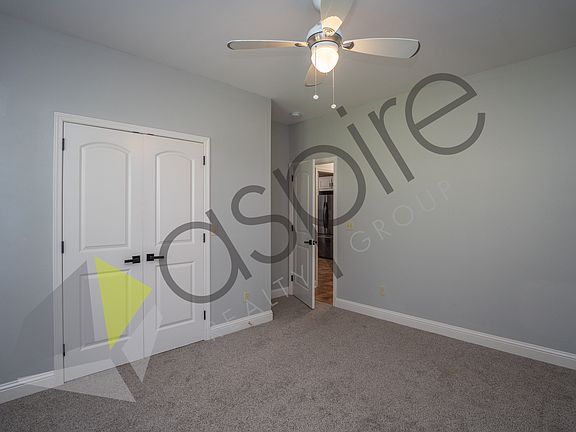 4th image of 12907 Arthur Ln