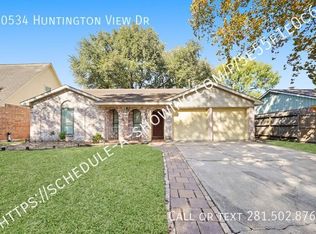 10534 Huntington View Dr, Houston, TX 77099