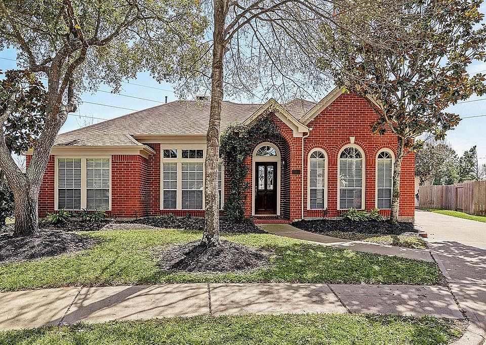 1st image of 23006 Enchanted Landing Ln