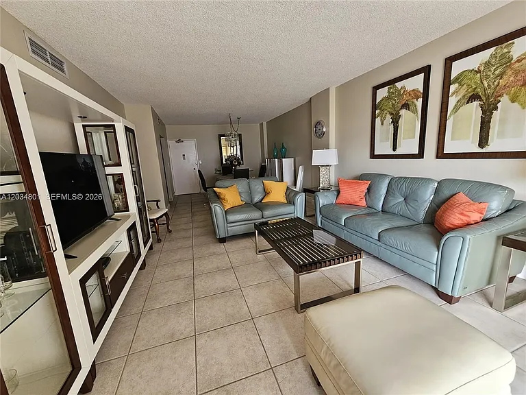 1980 S Ocean Dr #6J — Photo 7